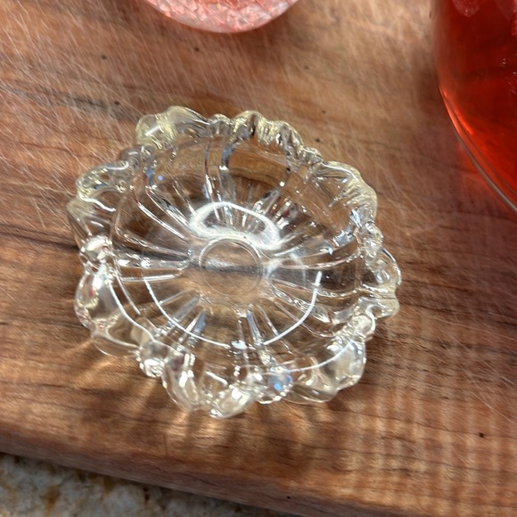 Glass Ashtray - Picture 4 of 5